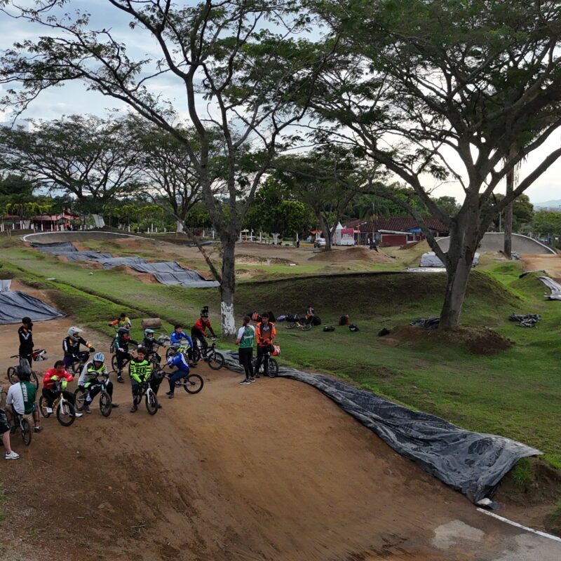 PISTA BMX
